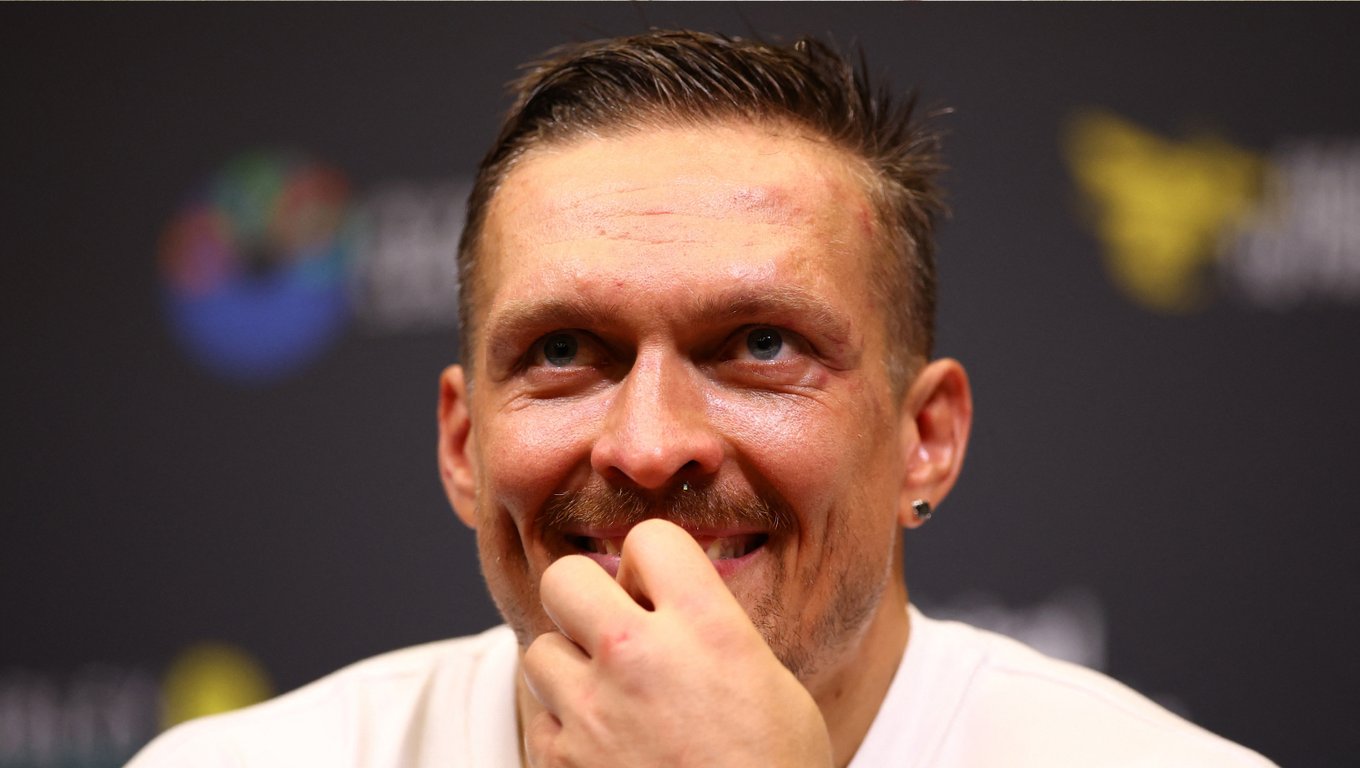 Александр Усик