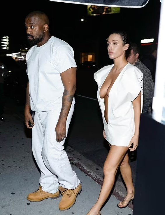 Дружина Каньє Уеста копіює наряди його колишньої - фото 2