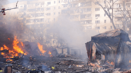 Росія вдарила по житлововому кварталу Запоріжжя та вбила людину - 290x160