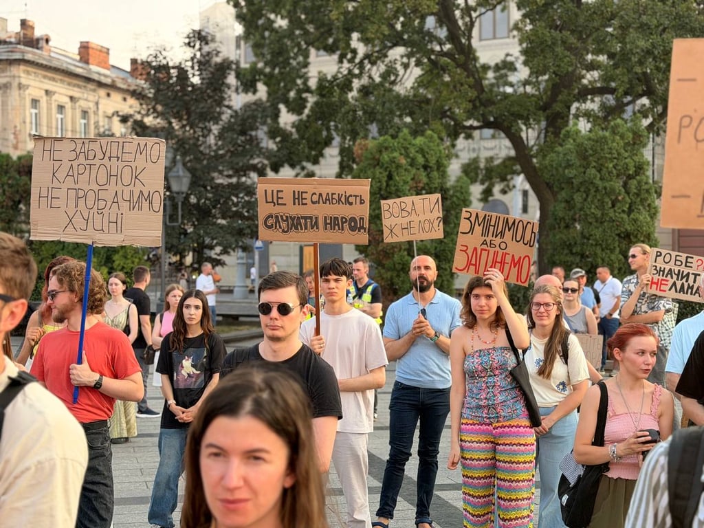 19-й день поспіль: в Україні продовжуються мітинги на підтримку Федорова - фото 3