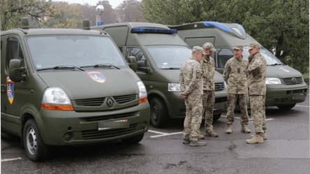 На фронті потрібні водії автобусів — в "Азові" є вакансії - 285x160