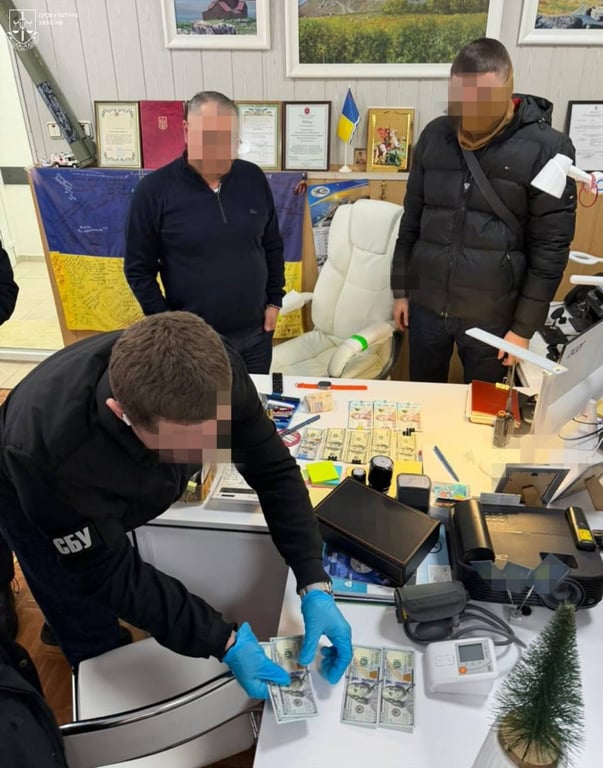 Гроші, які виявили у підозрюваних