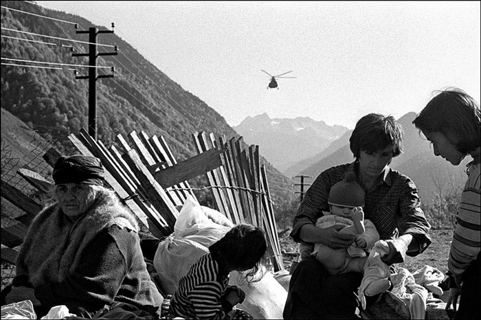 В лагере беженцев