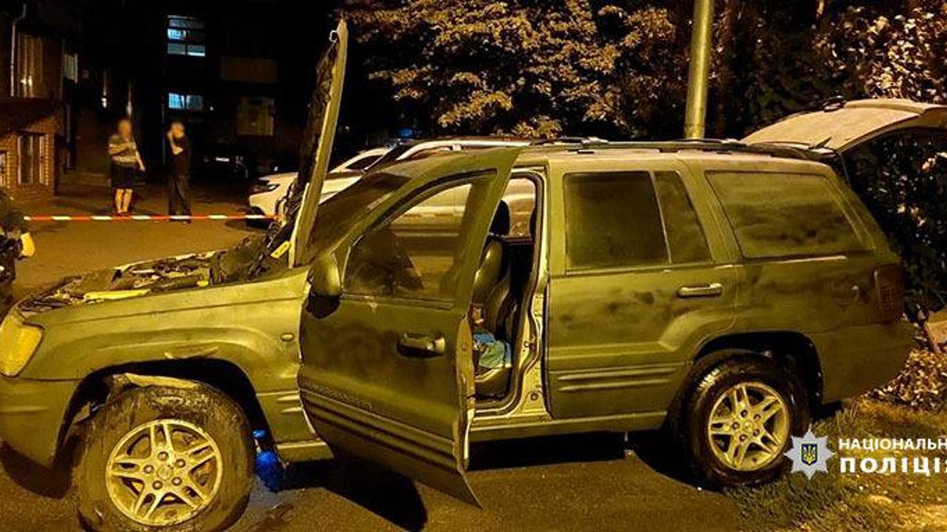 У Києві затримали чоловіка за підпал авто військового