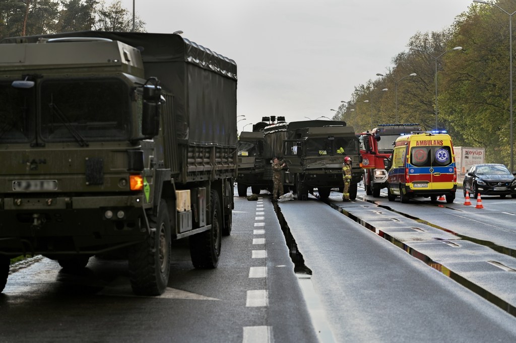 Рятувальники працюють на місці аварії. Фото: PAP