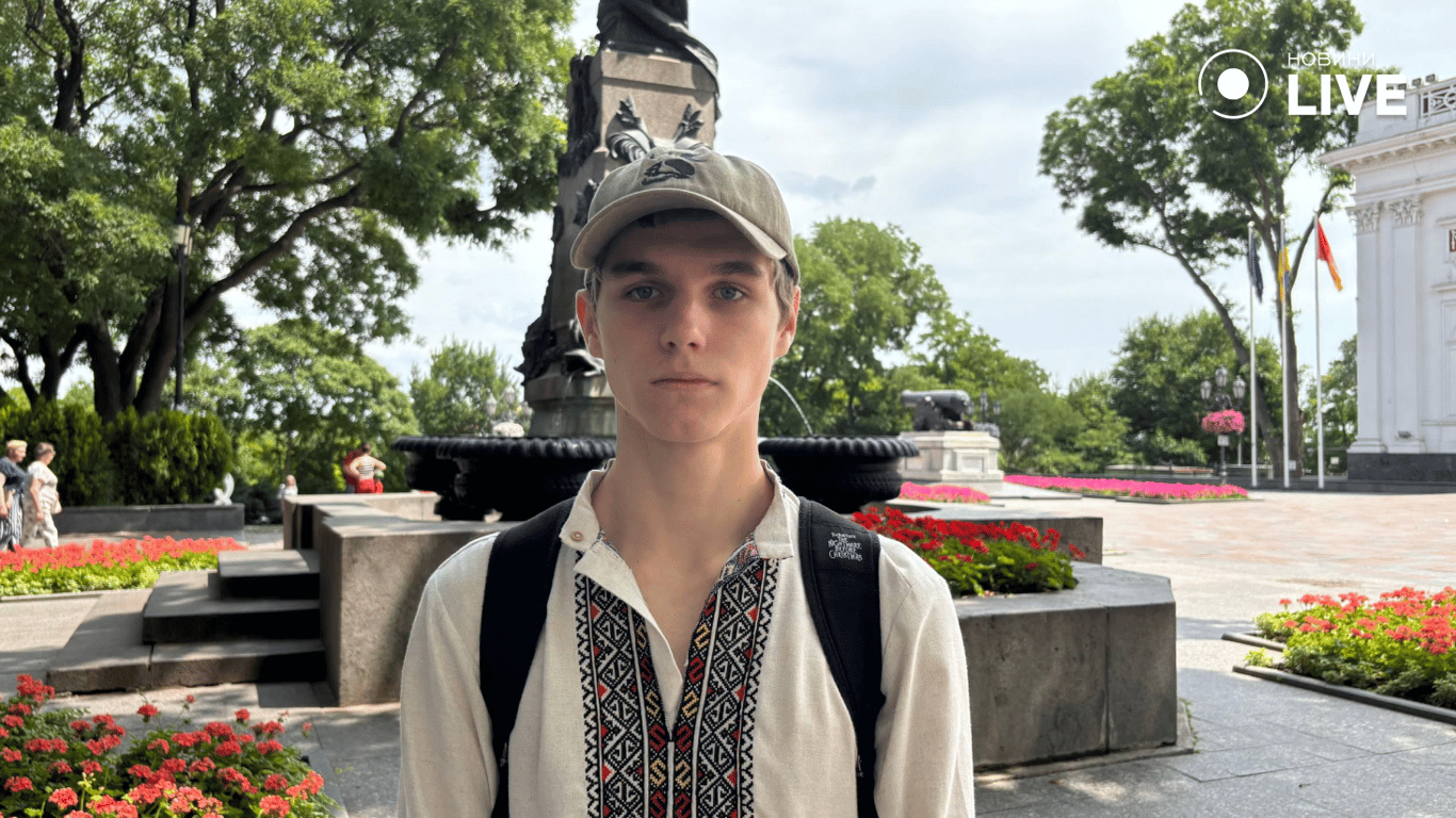 Одеса без Пушкіна — містяни вийшли до пам'ятника, стався скандал - фото 8