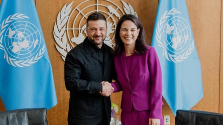 Зеленський зустрівся з Бербок — обговорили пріоритети України - 285x160