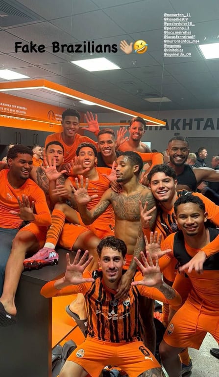 Денис Попов