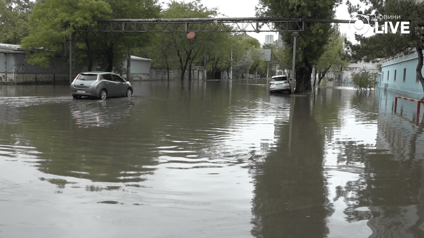 затоплена вулиця в Одесі