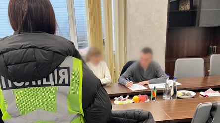 В Киеве парковка на Крещатике принесла убытки на 3,6 млн из-за чиновника - 290x166