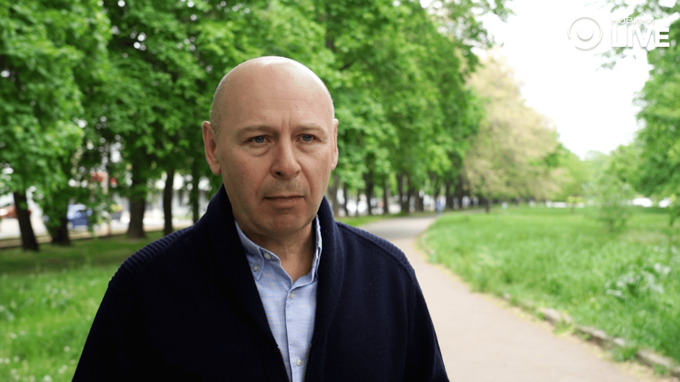 заступник голови комітету аграрної політики та земельних відносин Степан Чернявський.