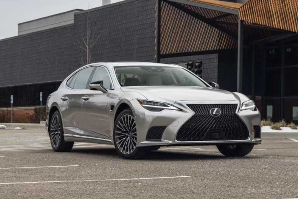 До 100 км/ч в считанные секунды - рейтинг самых быстрых японских гибридов - фото 3