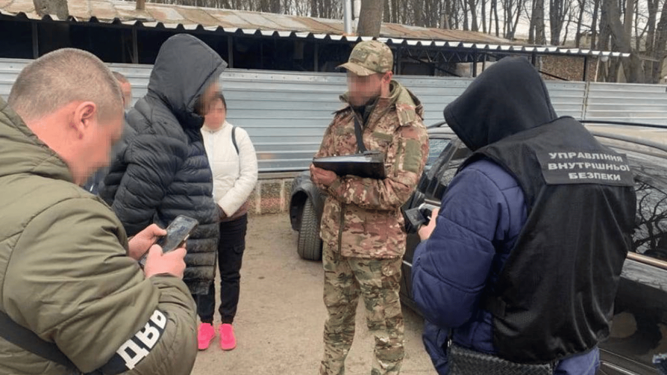Будут судить полицейского Одесщины, который помогал ухилянтам пересечь госграницу