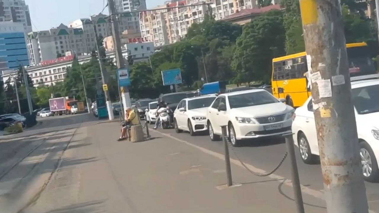 Дороги Одеси перетворилися на суцільний затор — що відомо - фото 3