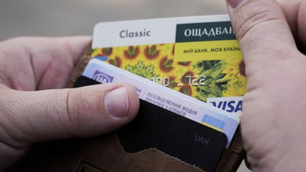 Загроза блокування карт клієнтів Ощадбанку — кого стосується - 285x160