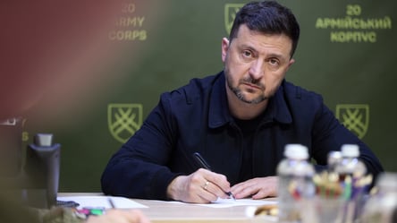 Зеленський посмертно присвоїв звання Героя України пілоту Марату Мамбетову - 304x171
