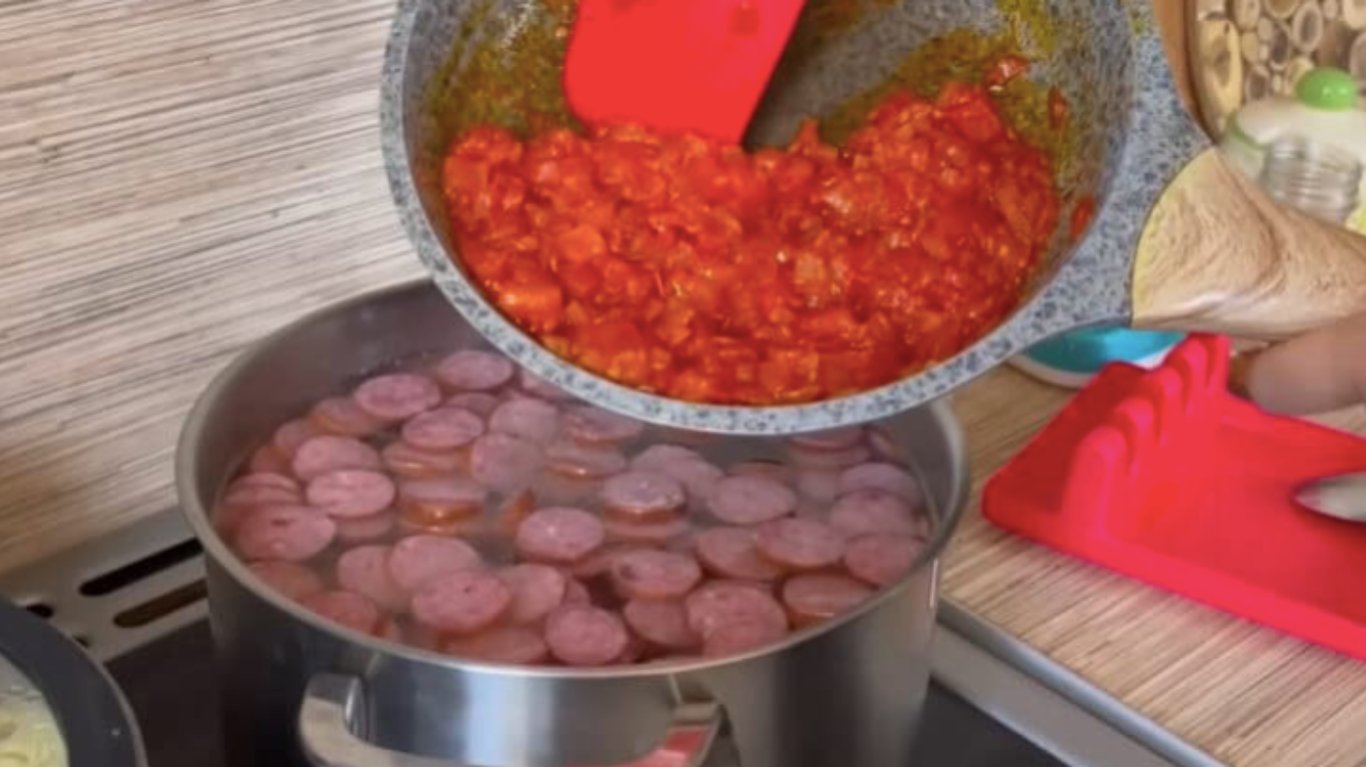 простий рецепт смачної солянки