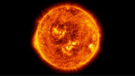 Фахівці розповіли, як сонячні плями впливають на стан людей - 285x160