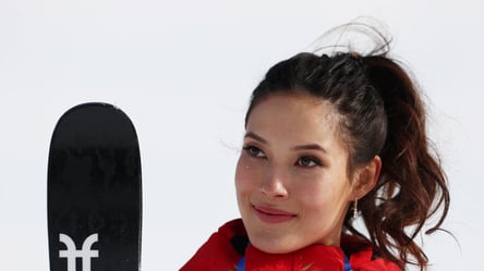 Эйлин Гу стала одной из главных красавиц Олимпиады — кто она такая - 285x160