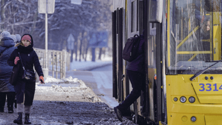 В Киеве изменили движение метро и электротранспорта - 290x166