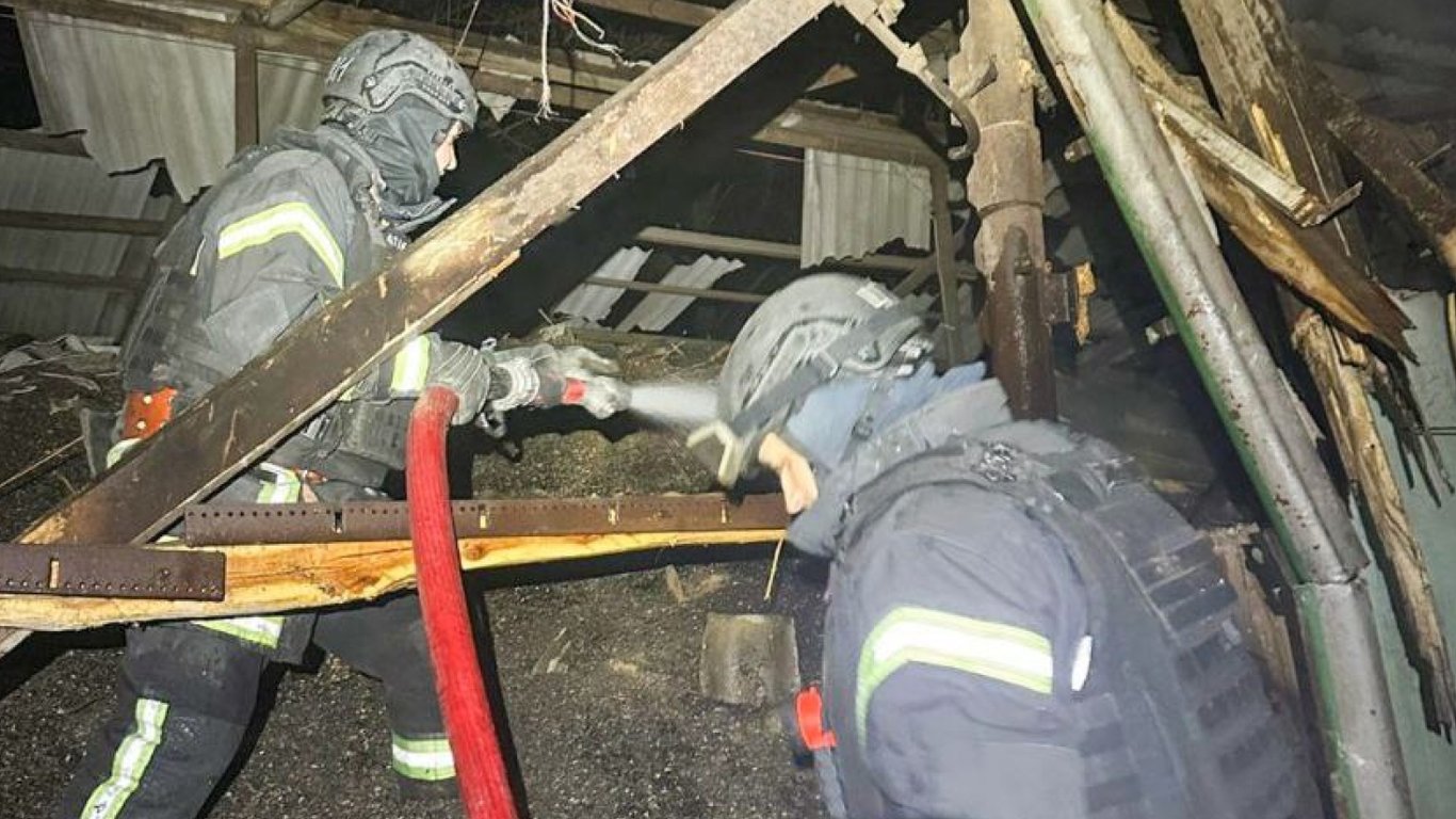 Россия за сутки ударила по Харькову и девяти селам области