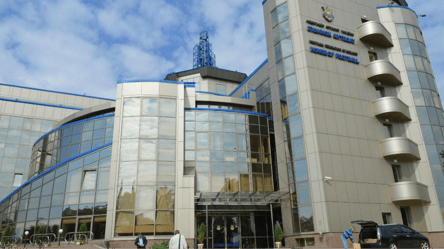 Збитки на 295 млн грн: у Словаччині затримали експосадовця Федерації футболу України - 285x160