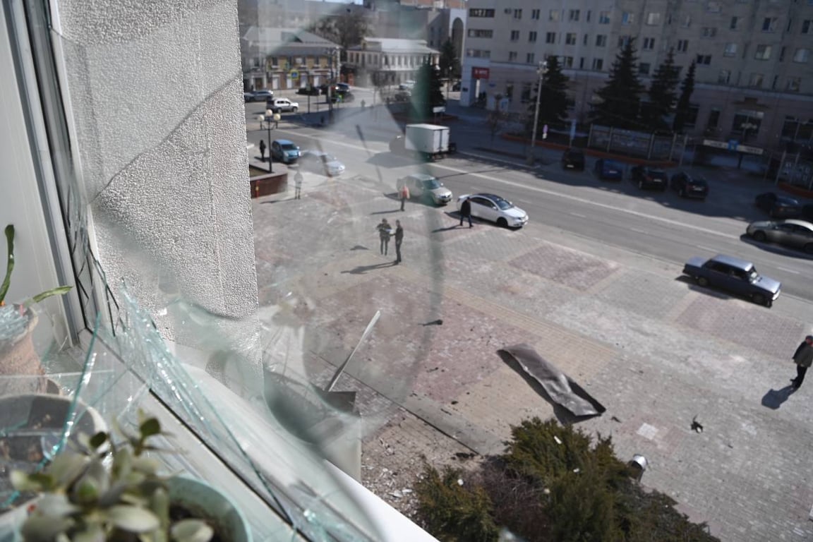 Дрон атакував будівлю адміністрації Бєлгорода — що відомо - фото 1