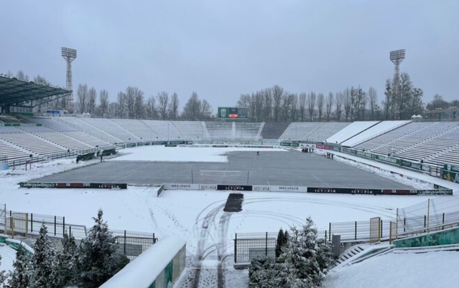 Стадион Украина