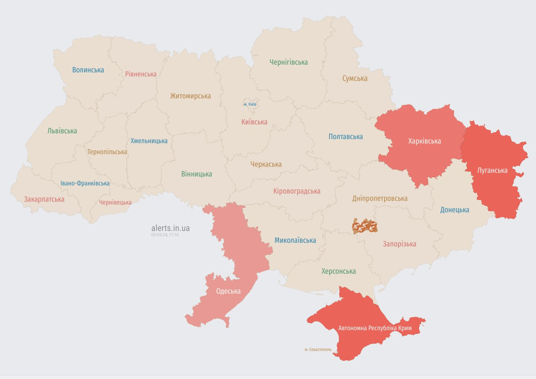 В Одесі пролунав вибух — ворог знову атакує місто - фото 5