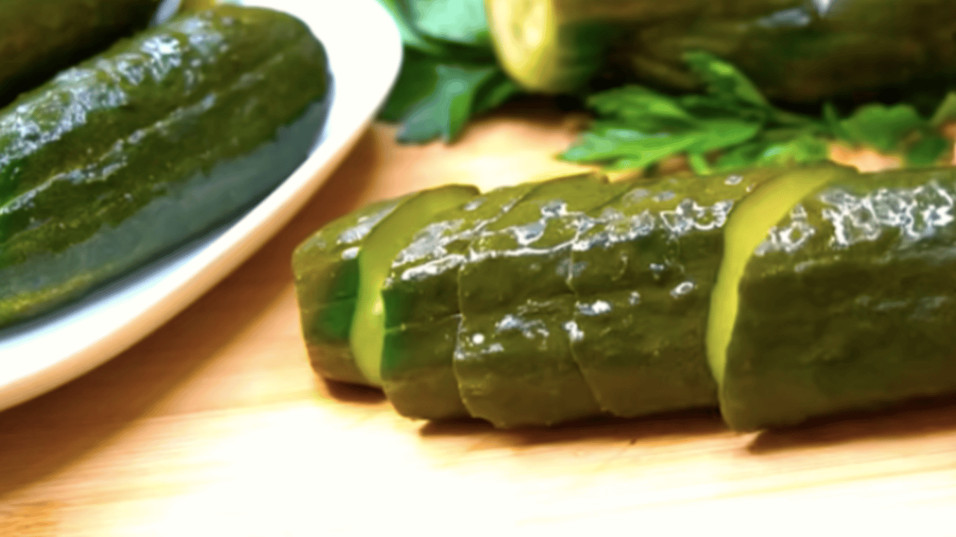 вдалий рецепт малосольних огірків