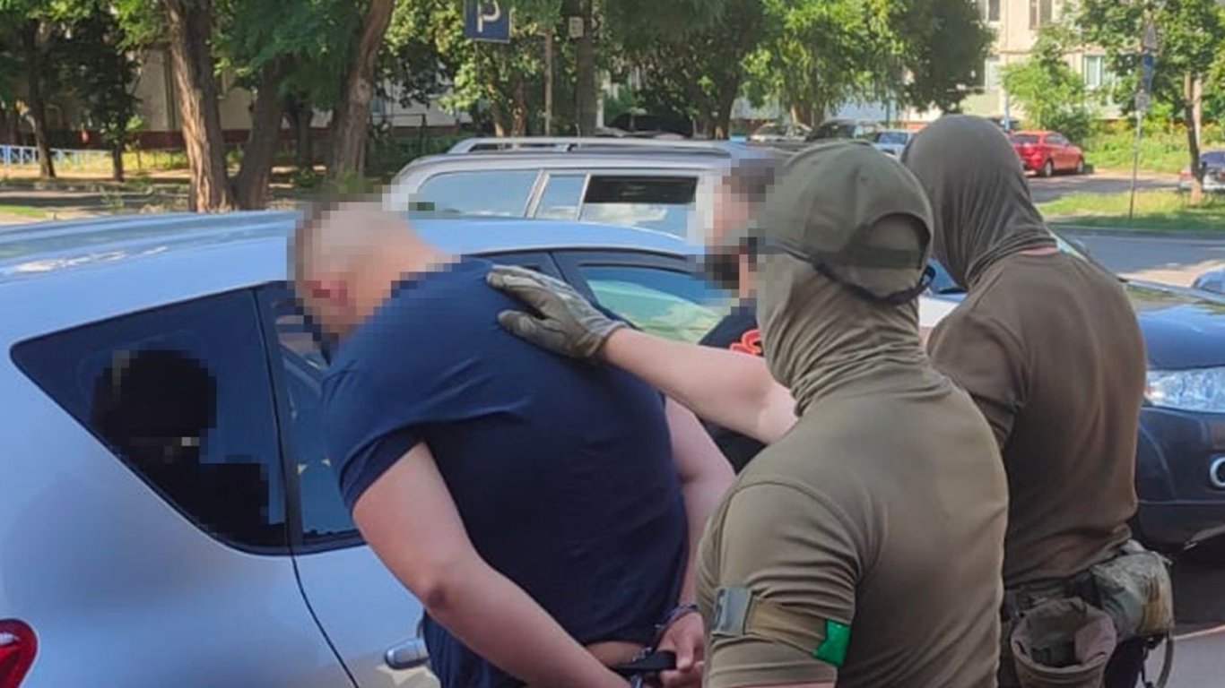 В Черниговской области СБУ задержала рэкетиров, которые похищали и пытали людей