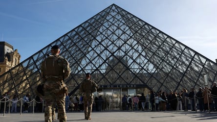 Лувр грабили не профессионалы — новые подробности от прокуроров - 290x166