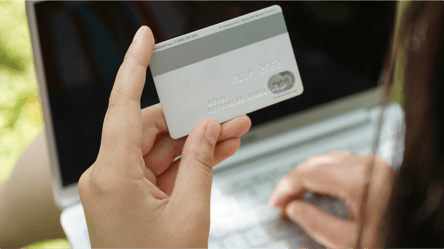 ПриватБанк платит бонусы новым клиентам: сколько можно получить в апреле - 290x160