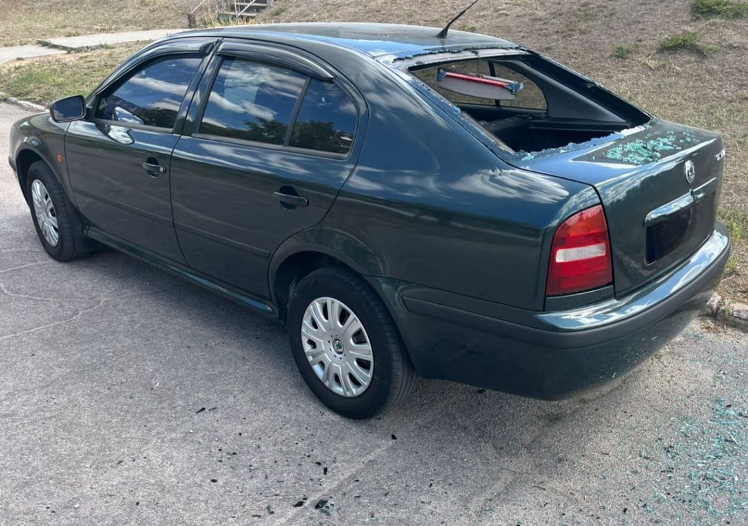 машина обстріл