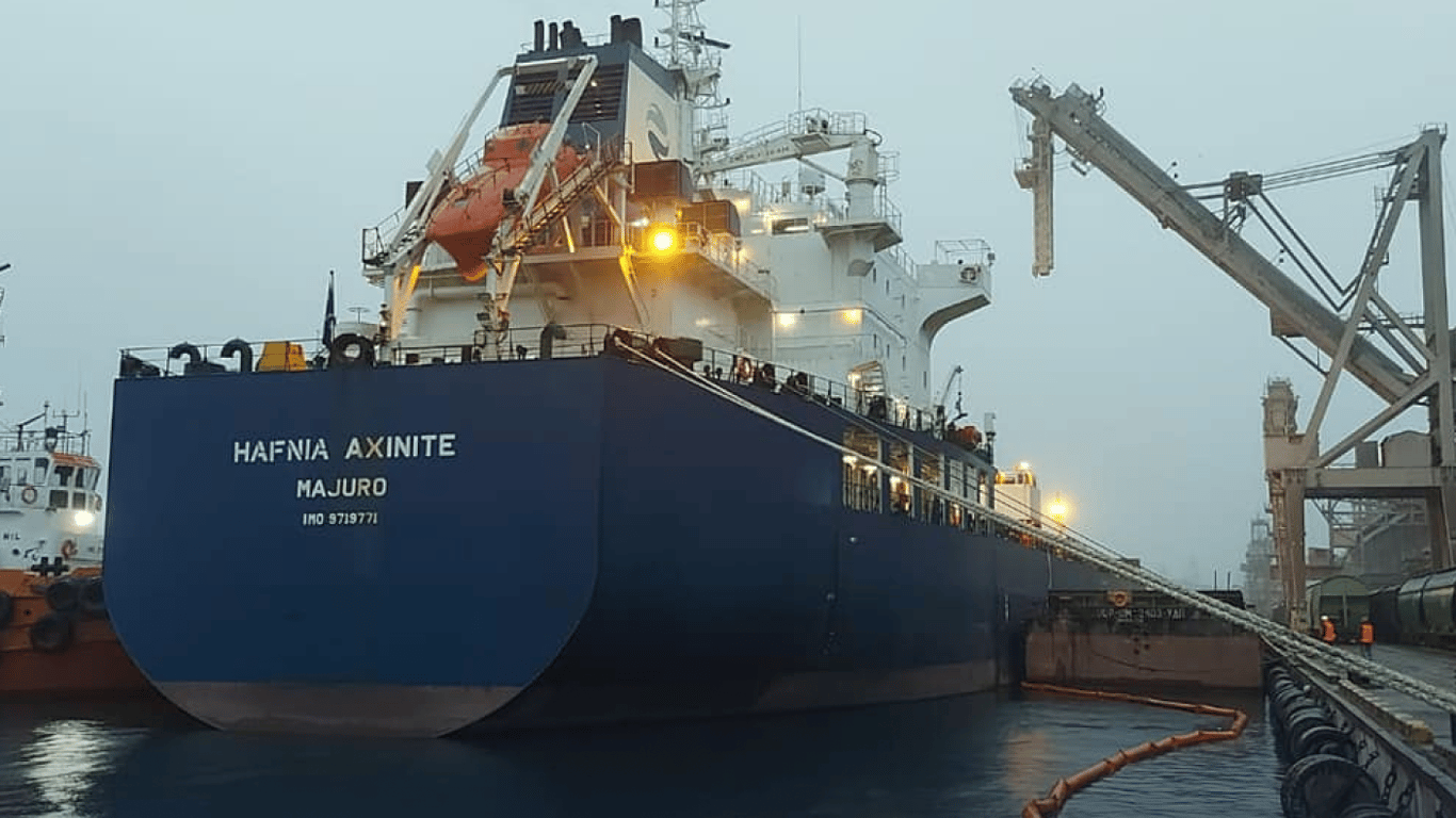ЕБРР возобновляет модернизацию порта "Черноморск"