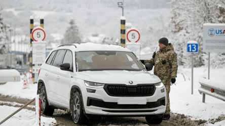 Очереди на границе — есть ли на КПП скопление автомобилей сегодня - 285x160