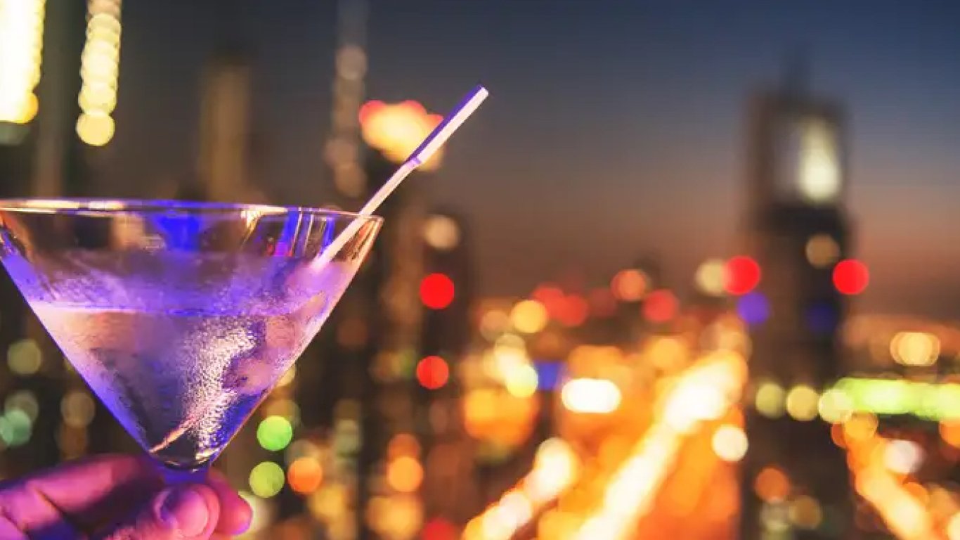 Податок на алкоголь в Дубаї — чому скасували