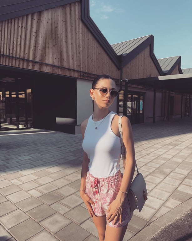 Донька Віри Брєжнєвої Сара Кіперман. Фото: instagram.com/sswlvix