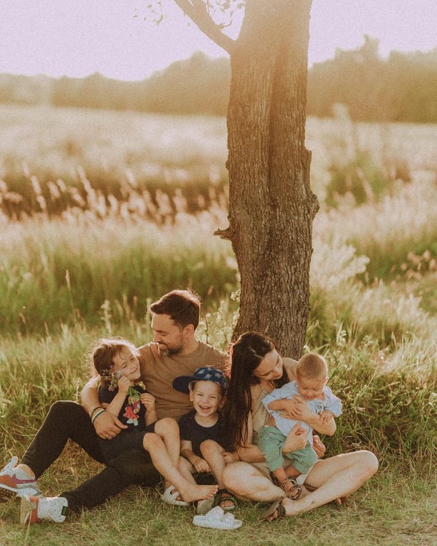 Ведущий Тимур Мирошниченко удочерил дочь по имени Ангелина