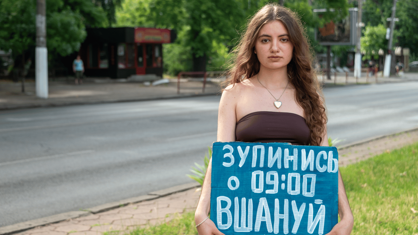 Хвилина мовчання в Одесі — фоторепортаж з акції - фото 9