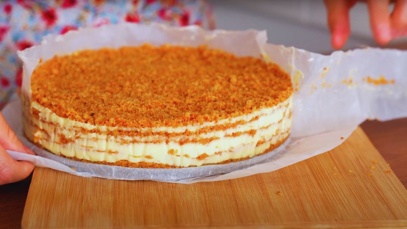 Вкусный и простой торт на сковороде — видео рецепт