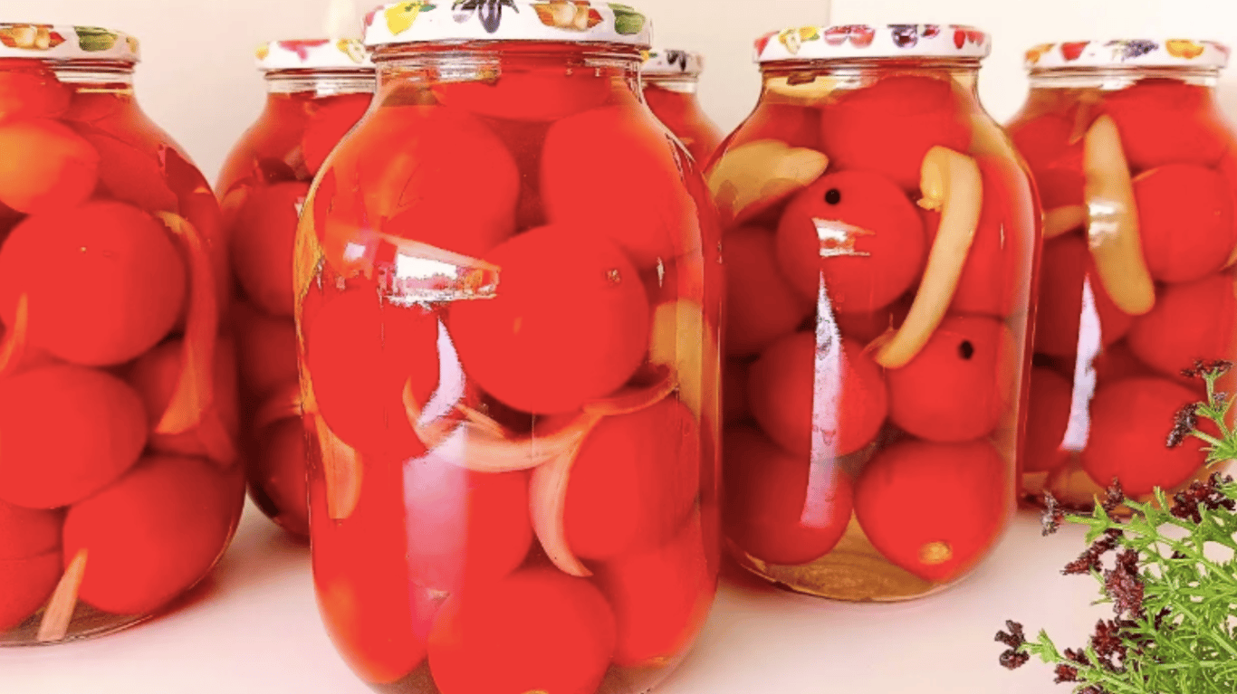 помідори з цибулею на зиму