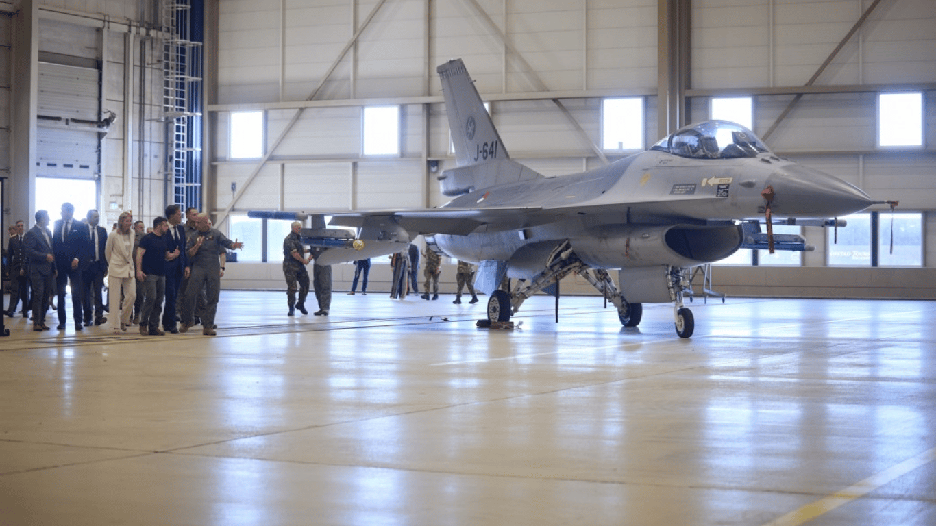 Дания передаст Украине 19 самолетов F-16