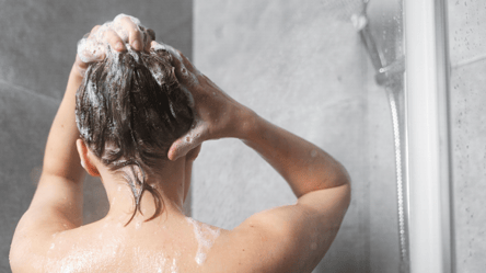 Как мыть голову, чтобы волосы дольше оставались чистыми - 285x160