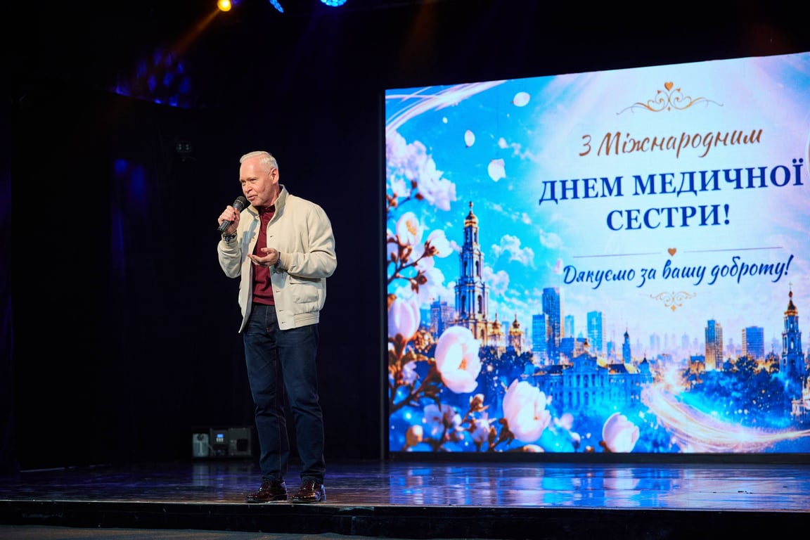 Ігор Терехов нагородив медиків Харкова
