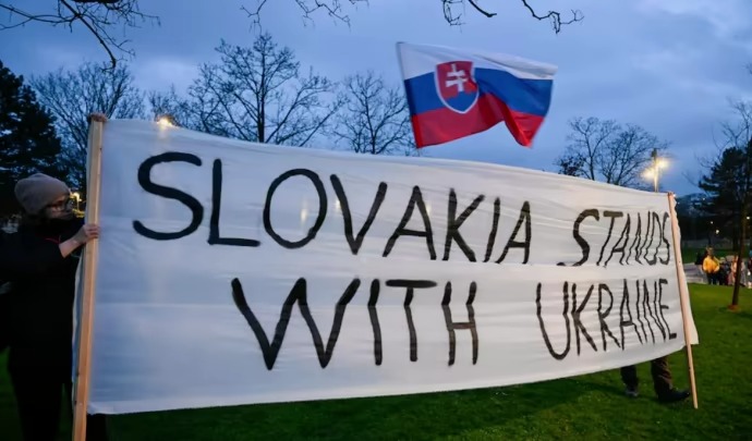 Протесты в поддержку Украины в Словакии