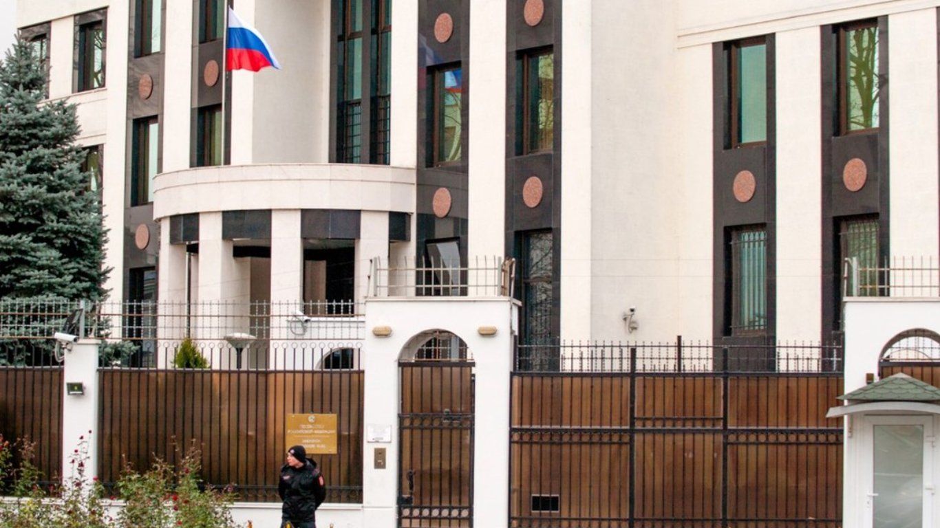 Посольство РФ в Молдове оказалось в центре шпионского скандала: реакция Кишинева