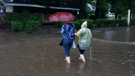 Укргідрометцентр попереджає про про дощі з градом: яким регіонам загрожує небезпека - 285x160
