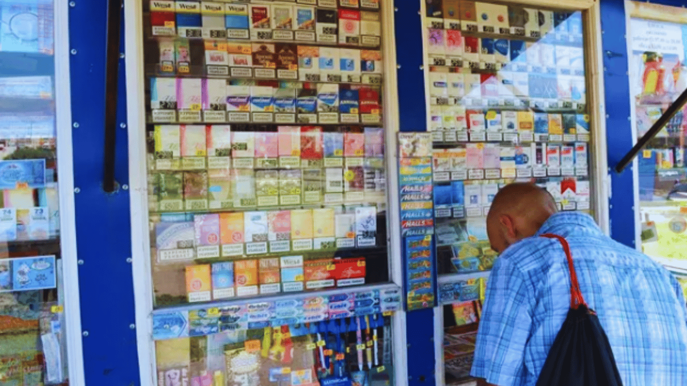 Продаж тютюну без акцизу на одеському ринку