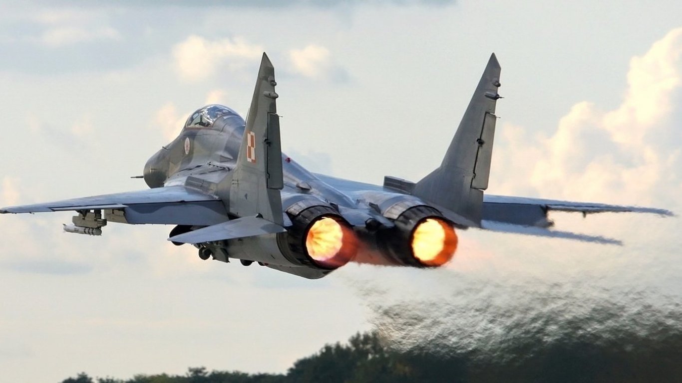 Польша подняла самолеты в небо из-за ракетной опасности в Украине